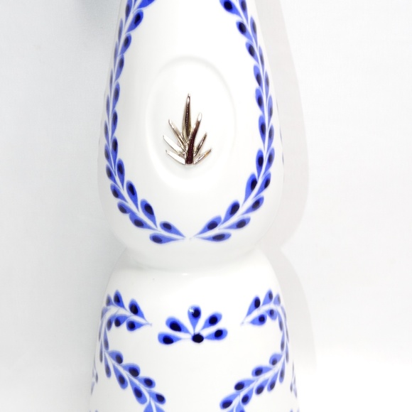 Casa Azul Tequilla Bottle Decanter (empty) Use as Oil Dispenser Tik Tok Trend - Picture 3 of 7